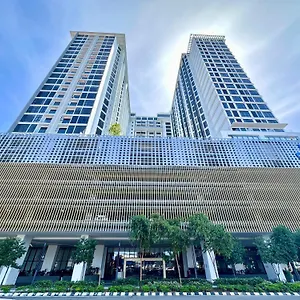 公寓 Centre @ The Shore By Casa Yolo, 亞庇